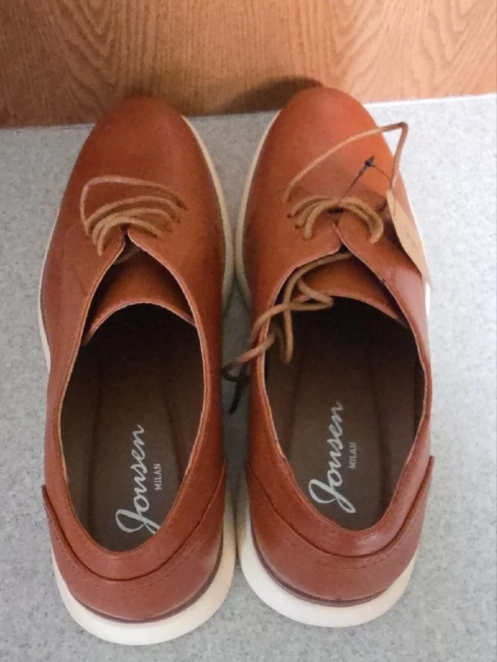 Men's Casual Tan Leather Derby Shoes with Cream Sole